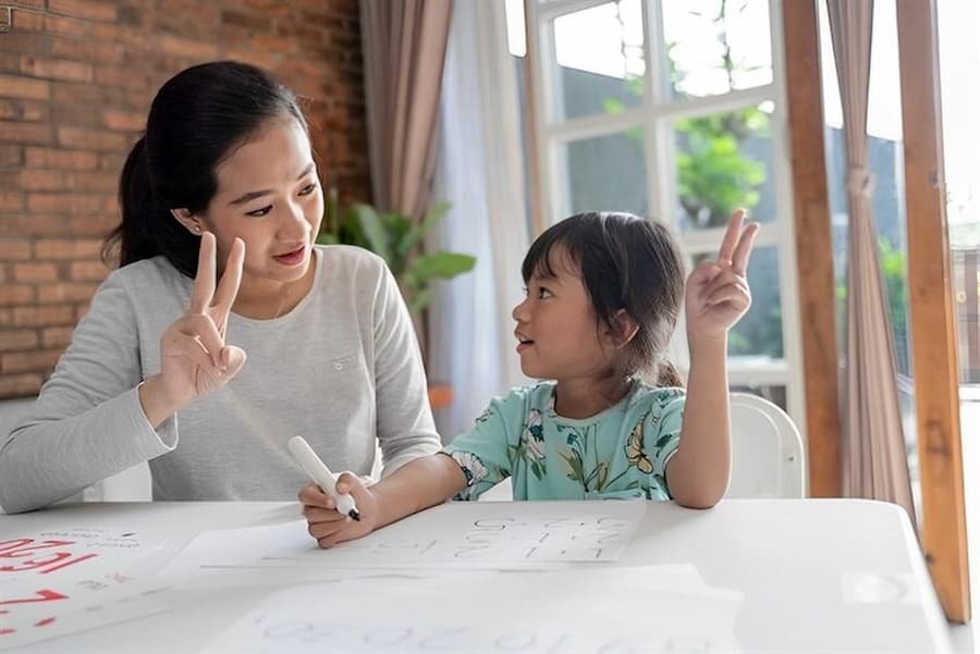 lợi ích khi học tiếng anh sớm