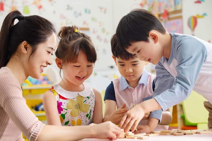 lợi ích khi học tiếng anh sớm
